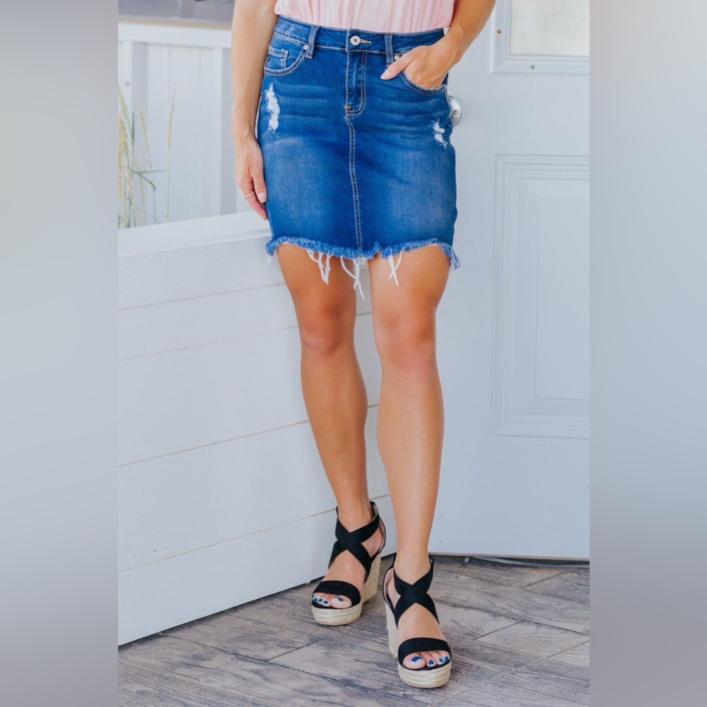 NWOT KanCan Women’s Blue Denim Jean Skirt Cutoffs Distressed KC6203M Size Medium